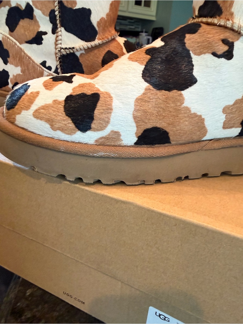 UGG-Mini Cow Print